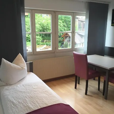 Gaestehaus Schuehle * Tettnang